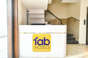 Reception - Fabhotel Ocean (Indore)