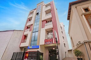 Unclassified image, 3 of 28, button - Fabhotel Saptshrungi (Nashik)