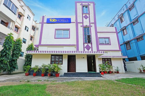 Fabhotel Cherish Stays