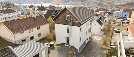 Esterni