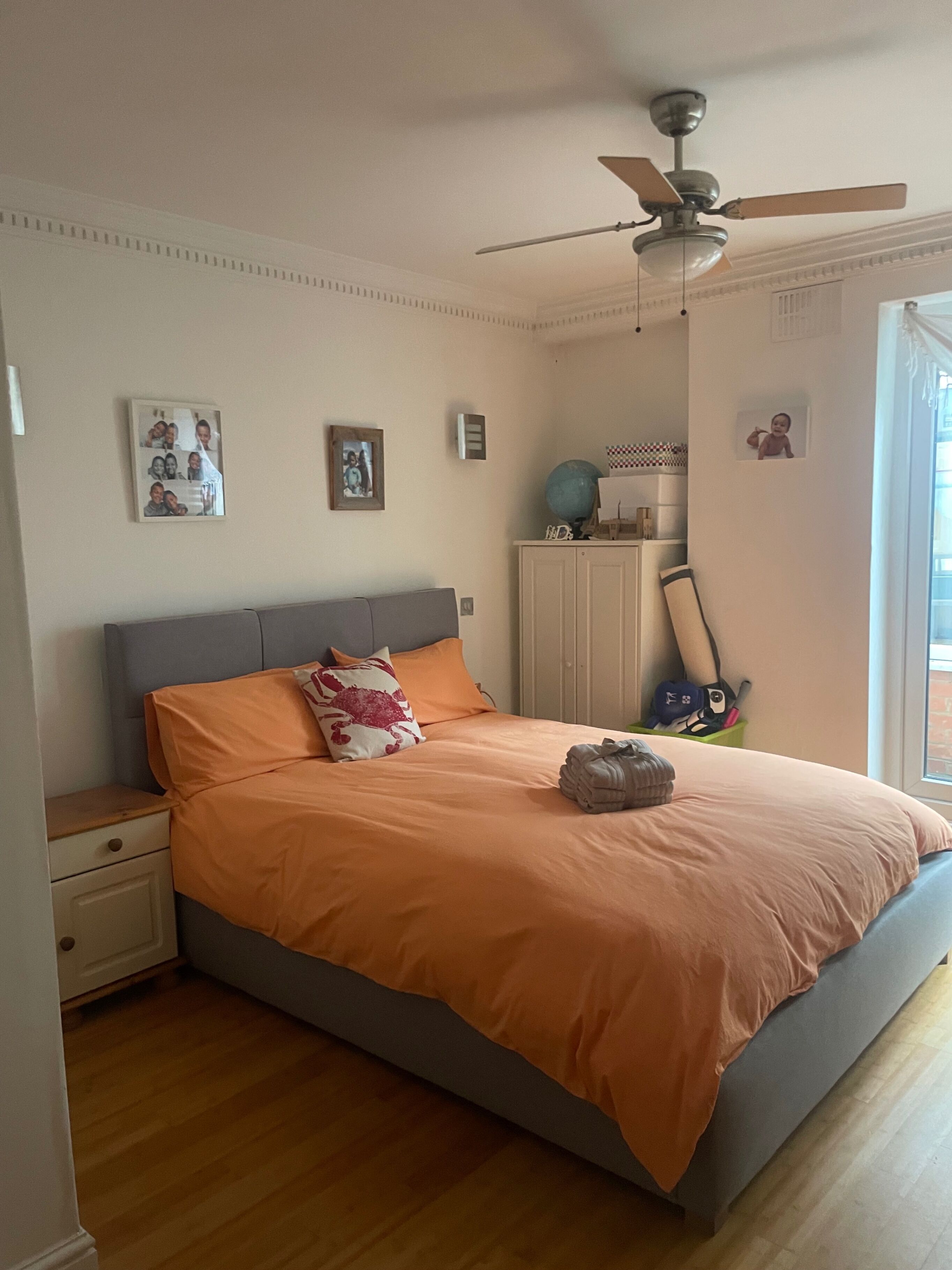 3 chambres, fer et planche à repasser, Wi-Fi gratuit, draps fournis