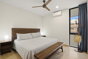 2 Schlafzimmer, Schreibtisch, Bügeleisen/Bügelbrett, WLAN