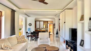 Villa | Living area