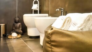 Hair dryer, towels - Gold White Exclusive House (Polignano a Mare)