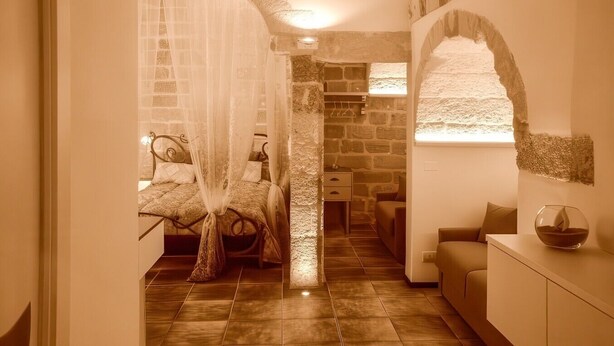 1 bedroom, WiFi, bed sheets - Gold White Exclusive House (Polignano a Mare)