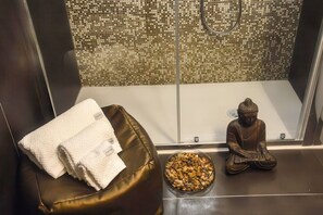 Bathroom - Gold White Exclusive House (Polignano a Mare)