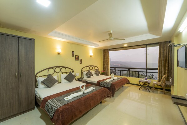Nature View Hotel Indira Valley - 