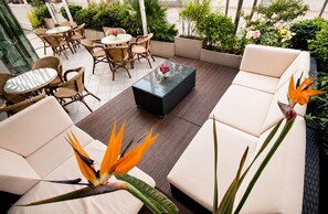 Outdoor dining - Hotel Kennedy (Rimini)