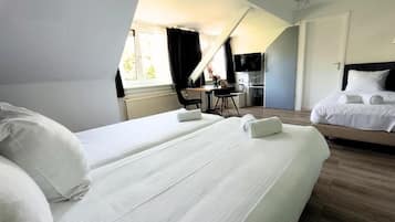 In-room safe, free WiFi