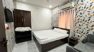 Deluxe Double Room | Free WiFi