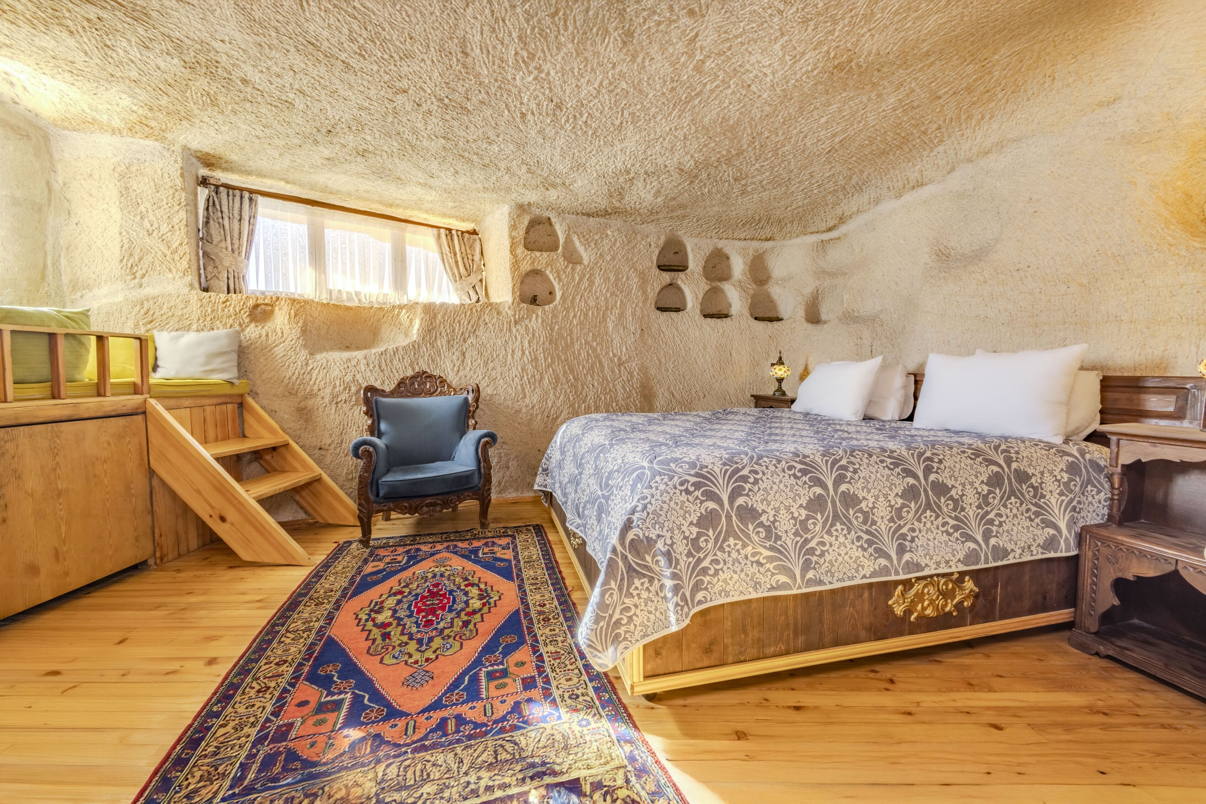 Habitació júnior | Roba de llit d'alta qualitat, minibar i cortines opaques 