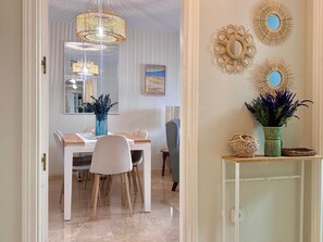 Dining - Marina Duquesa, Puerto 2475 (Manilva)