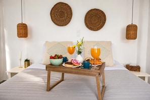 House - 2 Gods Santorini - Artemis Jacuzzi Sea View Suite (Santorini)