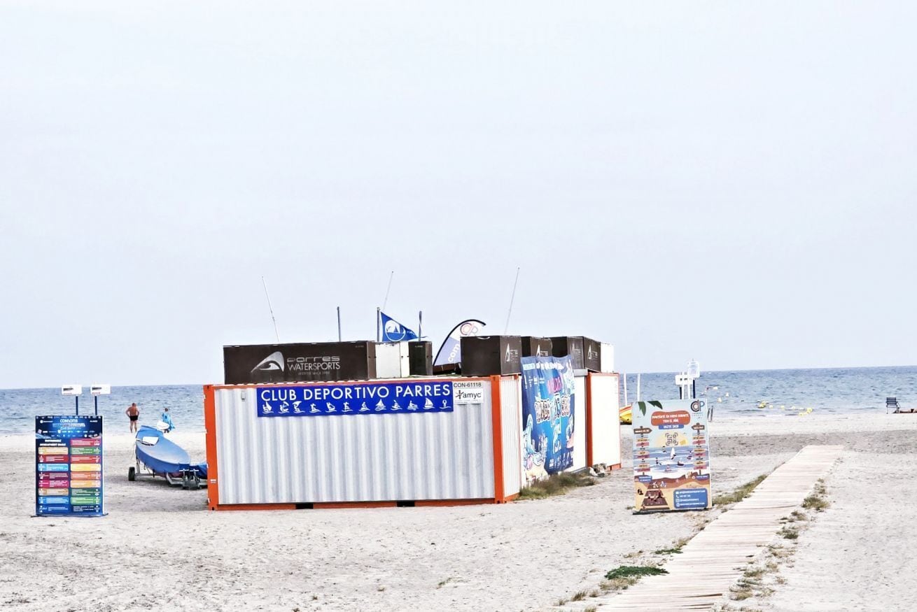 Vlak bij het strand, strandlakens