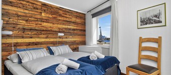 Astra Whale - Waterfront Boutique Hostel in Lofoten