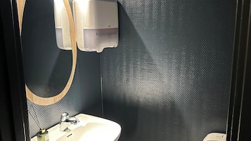 Salle de bain commune