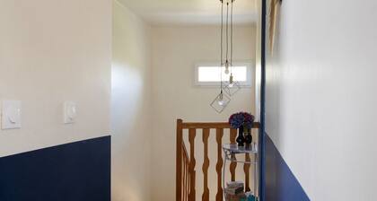 Family Home “Kernevez”: Near the Sea, Open View Upstairs, Private Terrace and Garden