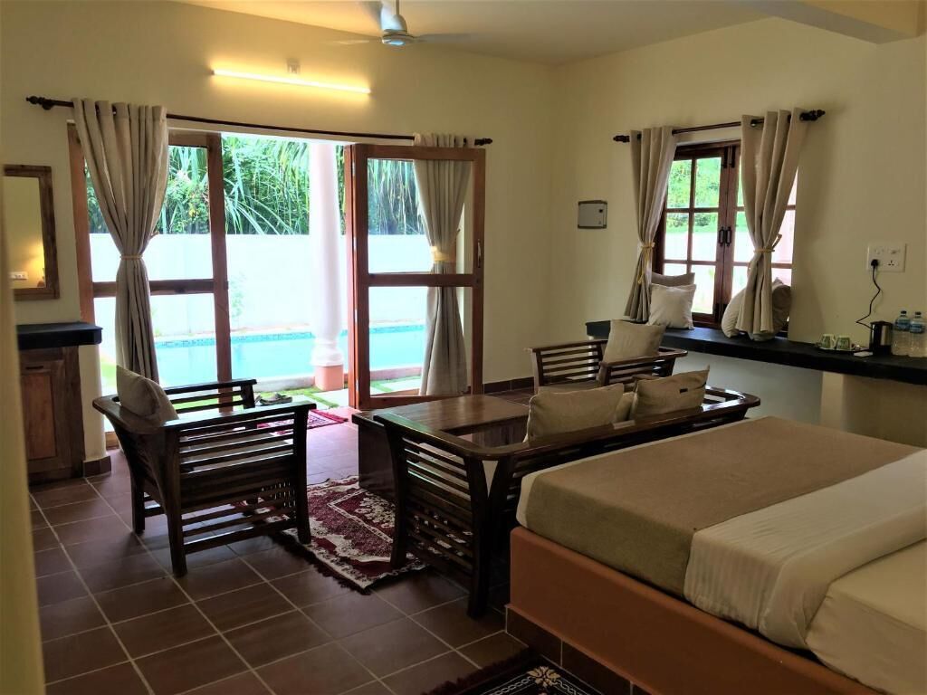 Deluxe Double Room, Balcony, Pool View