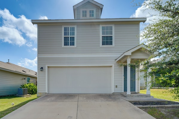 Front of property - 8 Mi to Dtwn! Extended Stay in San Antonio w/ Yard (San Antonio)