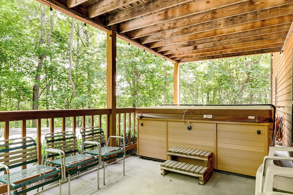 Access To 3 Pools, Private Hot Tub! Gatlinburg Gem - Gatlinburg, TN