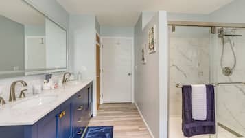 House (Multiple Bedrooms) | Interior