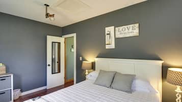 House (1 Bedroom) | Interior