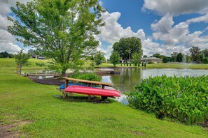 Interior - 50-acre 'pioneers Paradise' 8 Mi to Mammoth Cave! (Brownsville)