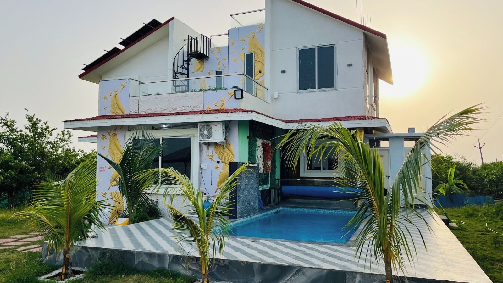 Mặt tiền nơi lưu trú