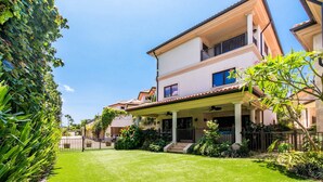 Exterior - Casa Luna 4: Gated Luxury Near 7Mile Beach w/Pool, Heated Spa, and Private Beach Cove (Grand Cayman)