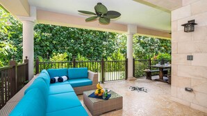 Terrace/patio - Casa Luna 4: Gated Luxury Near 7Mile Beach w/Pool, Heated Spa, and Private Beach Cove (Grand Cayman)
