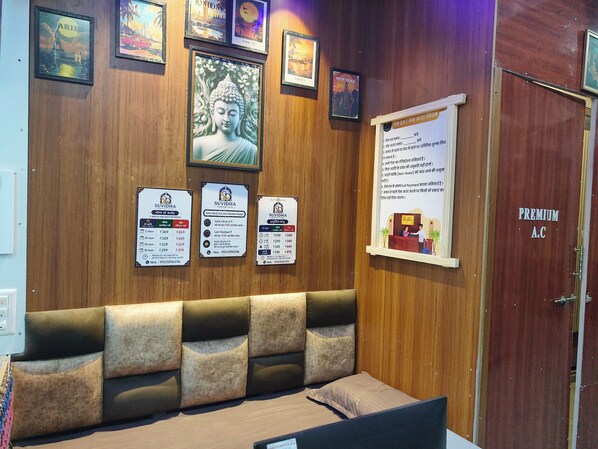 Interior - Suvidha Dormitory Hotel (Bhuj)