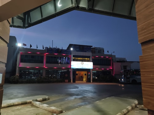 Suvidha Dormitory Hotel
