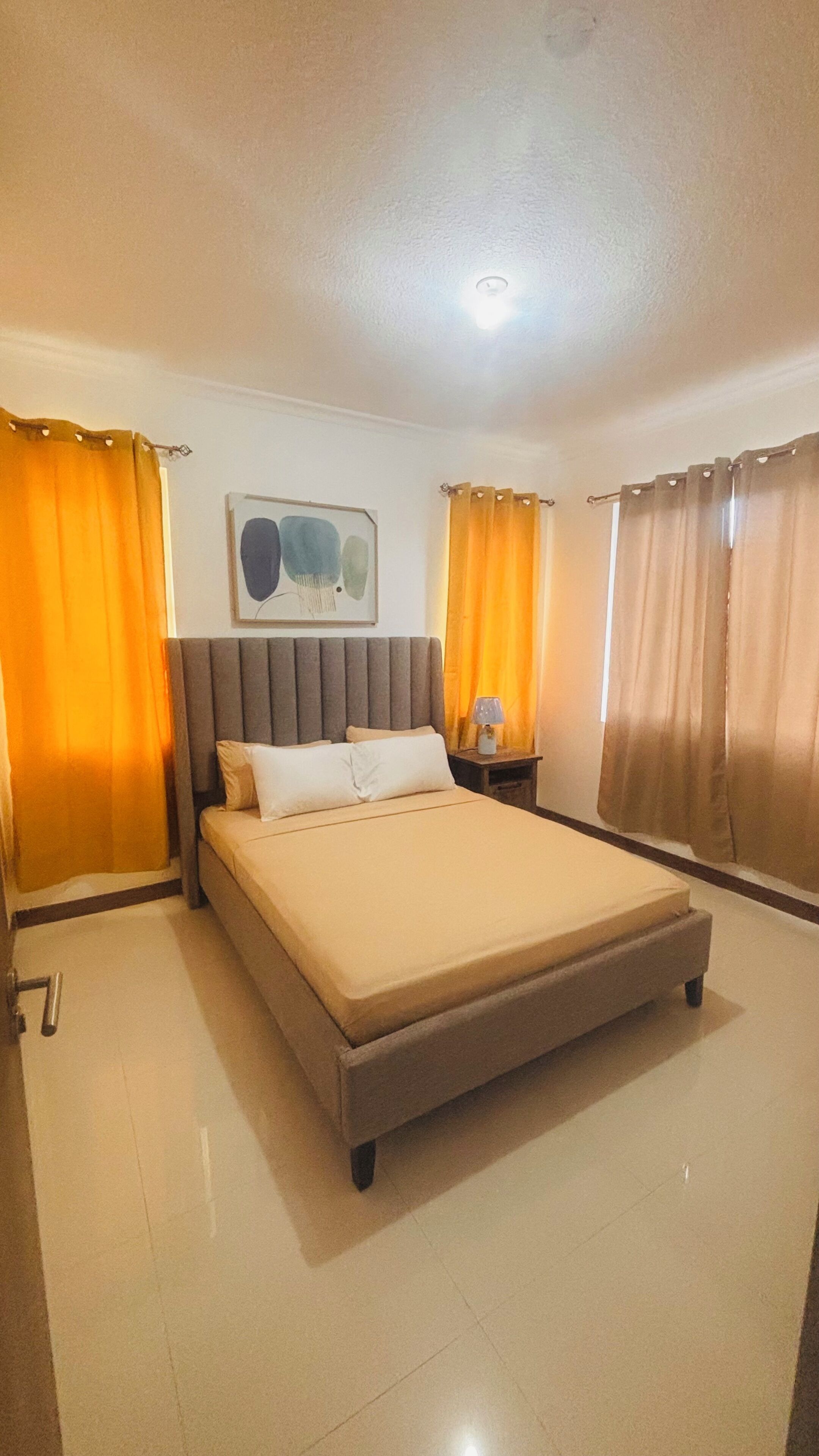 The Kensington Luxe - Kingston