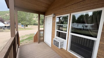 Premium Cabin, 1 Bedroom, Non Smoking | Exterior detail