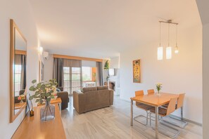 Family Apartment, 2 Bedrooms | Interior - Skysea Holidays Riviera del Sol (Mijas)