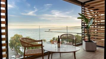 Junior Suite, Balcony, Sea View | Outdoor dining