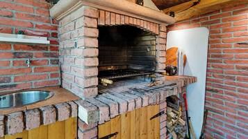 BBQ/picnic area