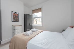 House - Stylish 2BD With Designer Kitchen Near Kensal Rise (London)