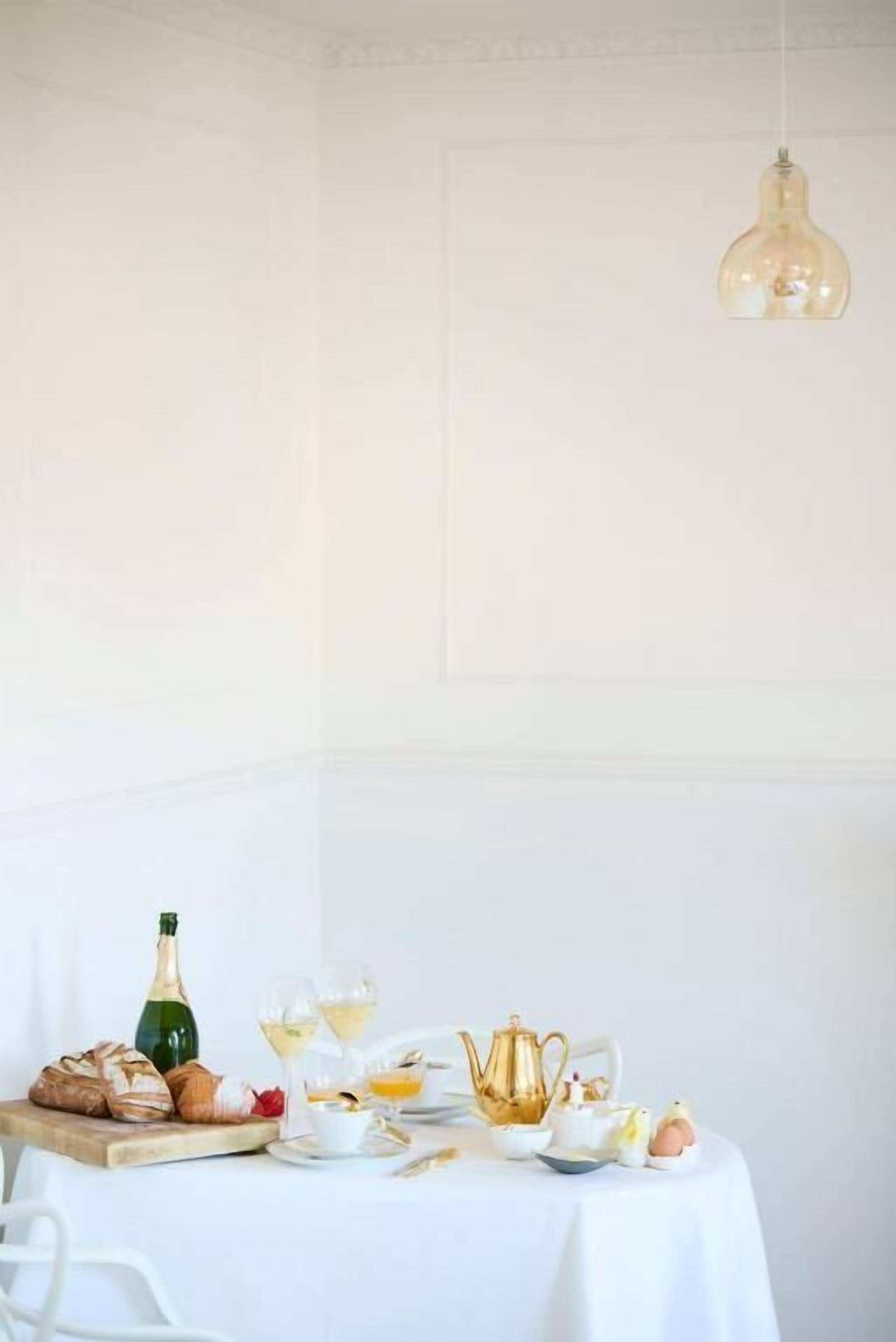 Luxe studio suite, uitzicht op tuin | Dineren