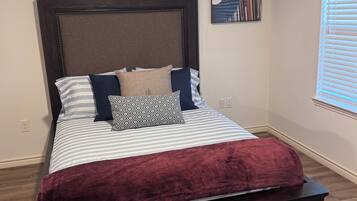 1 chambre, fer et planche à repasser, Wi-Fi, draps fournis