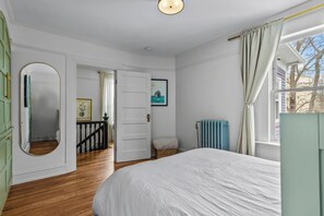 Room - The Duncan on Alexander (St. John's)