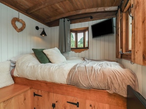 1 Schlafzimmer, kostenloses WLAN, individuell dekoriert