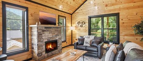 Cabin, 3 Bedrooms | Living area