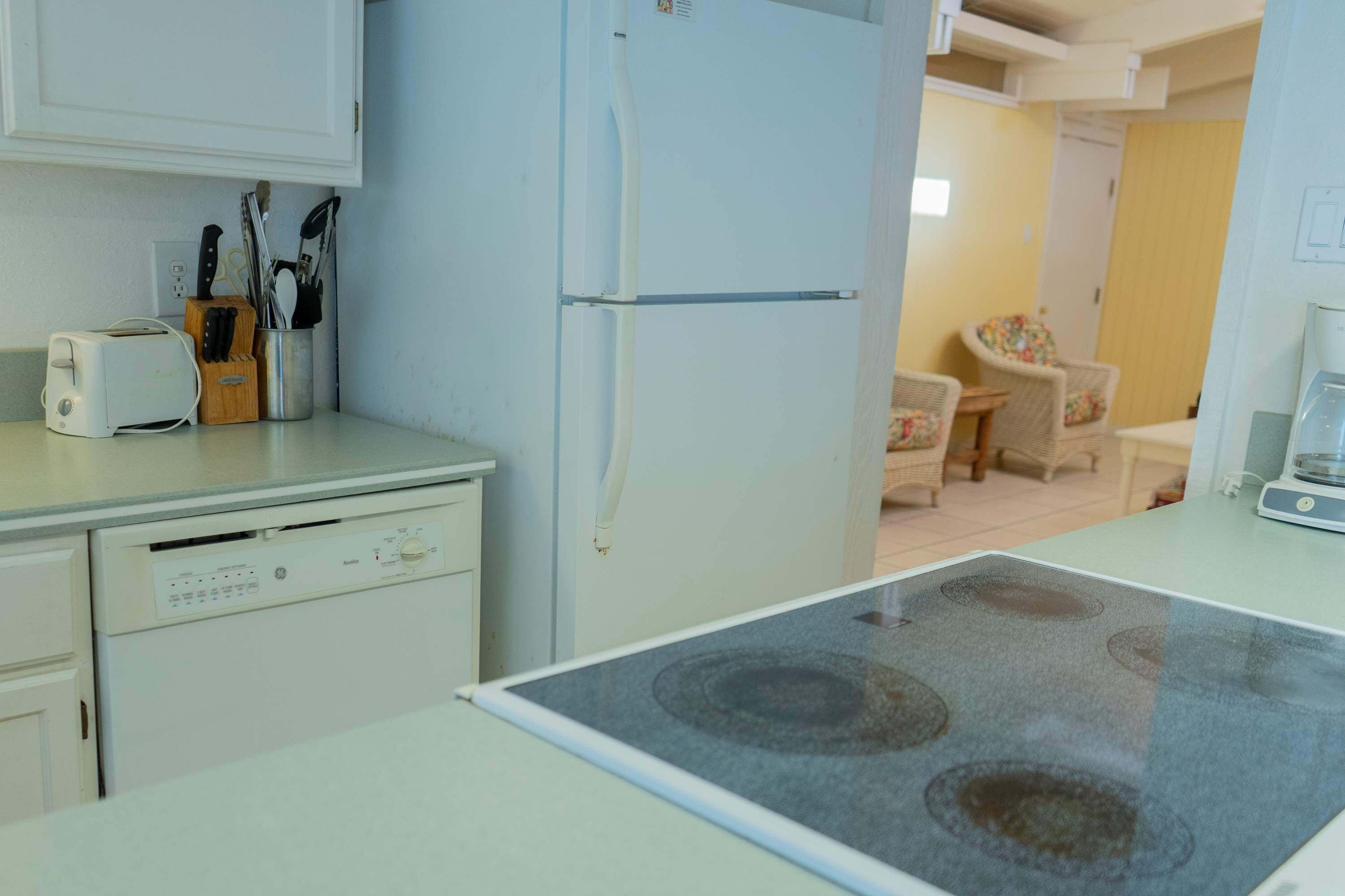 House, 5 Bedrooms | Private kitchen | Coffee/tea maker, fridge, oven, toaster