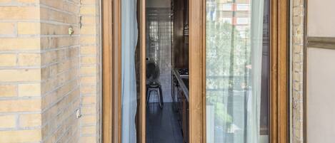 Apartment, Balcony, City View | Interior