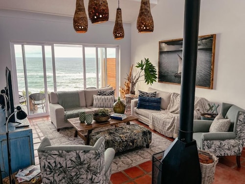 Mes Amis Beach Guesthouse