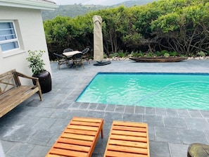 Outdoor pool - Mes Amis Beach Guesthouse (Wilderness)