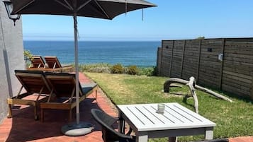 Family Room, Patio, Garden View | Outdoor dining