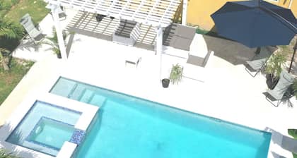 DraxHall Villa with Private Pool