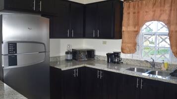 Villa, Patio | Private kitchen